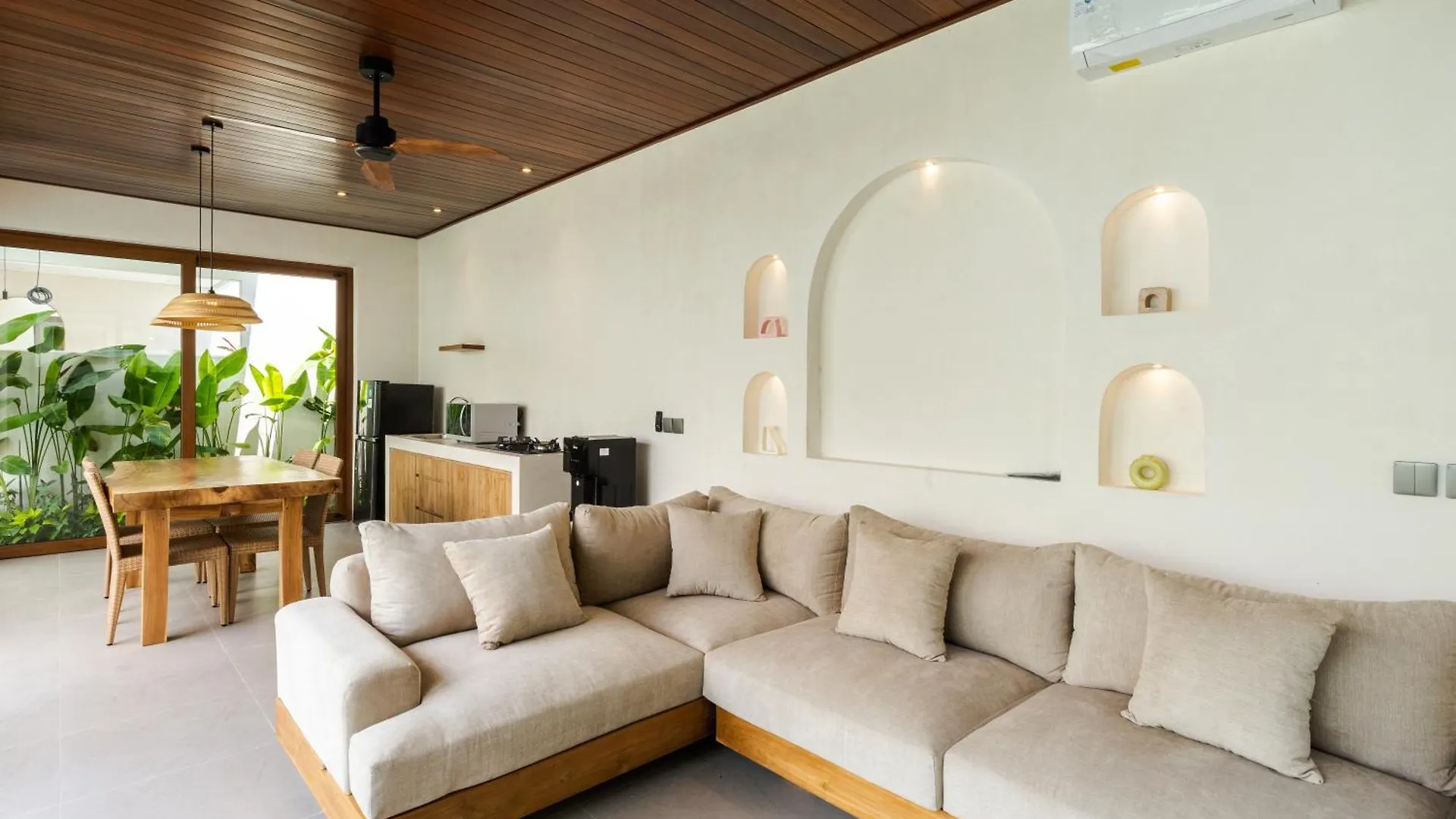 J4 Villas Sanur Indonesia